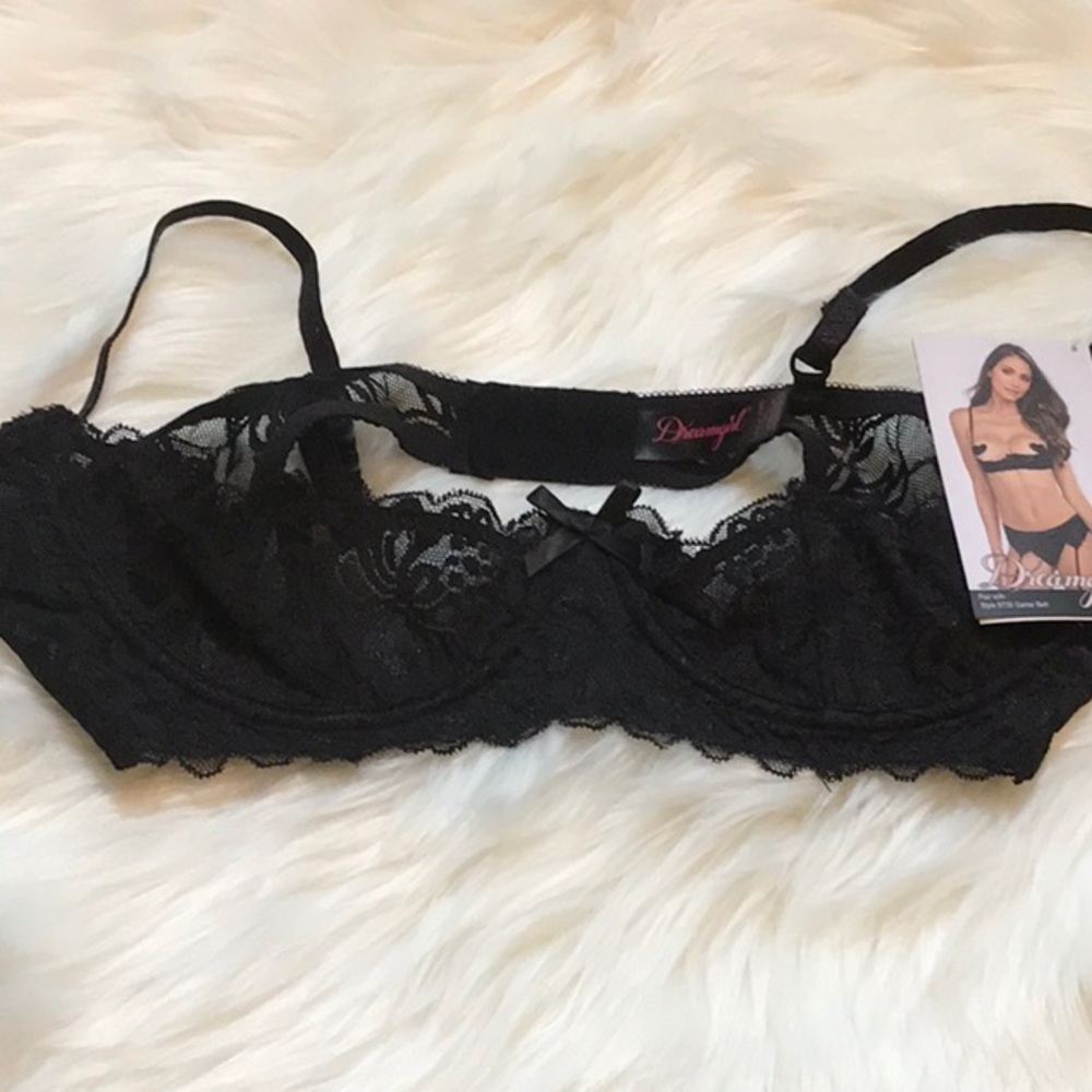 Black Shelf Bra